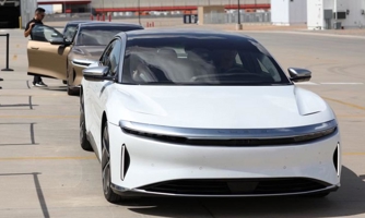 Startup xe điện Lucid vượt Ford về vốn hóa, nhắm tới cạnh tranh với Tesla