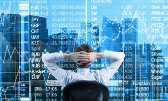 Nhiều rủi ro bủa vây, cổ phiếu bất động sản trước nguy cơ bị "quật ngã"?
