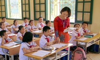 Bộ trưởng Nguyễn Kim Sơn: Chưa bao giờ một điều bình thường là học sinh tới trường lại thách thức đến vậy