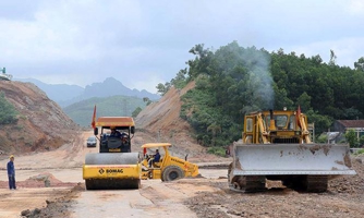 Báo động đỏ tiến độ 3 dự án PPP cao tốc Bắc-Nam do “tắc” tín dụng