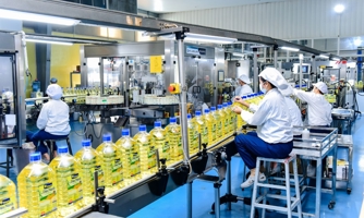Doanh nghiệp vào cuộc đua sản xuất hàng Tết