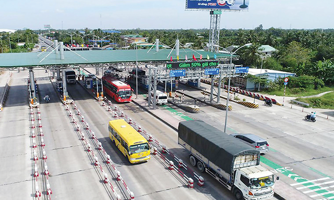 Ngành logistics chuyển mình do sức ép Covid-19 và những “tay chơi” mới