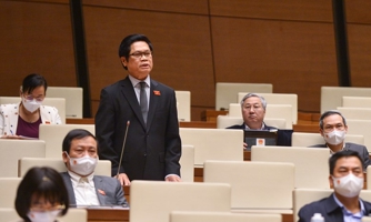 Đại biểu "hụt hẫng và tiếc nuối" khi đầu tư công toàn bộ đường cao tốc Bắc - Nam phía Đông