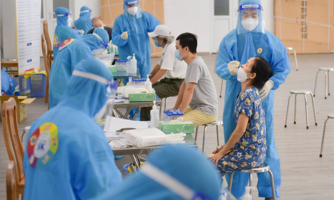 Ngày 16/2: Thêm 34.737 ca nhiễm mới, tăng gần 3.000 ca
