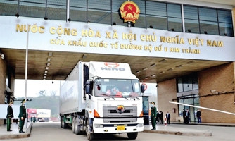 Trung Quốc tạm ngừng nhập khẩu hàng hóa qua cửa khẩu Hà Khẩu - Lào Cai