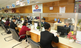 VNPost bị “ế” số cổ phiếu LPB đem đi chào bán