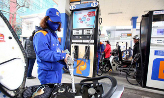 10 doanh nghiệp đầu mối sắp nhập thêm xăng dầu