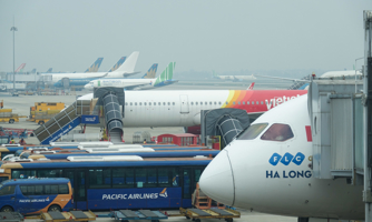 Giá nhiên liệu tăng phi mã, Cục Hàng không đề xuất nới giá trần vé bay giúp doanh nghiệp ”dễ thở“
