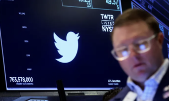 Elon Musk bất ngờ tuyên bố tạm dừng thương vụ mua Twitter