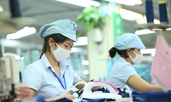 Không được cắt giảm tiền lương làm thêm khi tăng lương tối thiểu vùng 