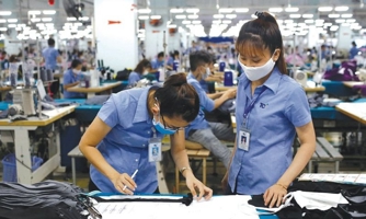Doanh nghiệp “đói vốn”, ngân hàng “cạn room”
