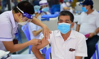 Đề xuất miễn kê khai giá khi mua vaccine Covid-19 