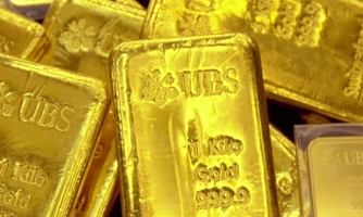 Giá vàng lao dốc xuống đáy 1 năm khi nhà đầu tư đặt cược vào sự thắt chặt của Fed