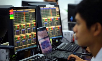 Vốn ngoại quay lại bán ròng có liên quan đến tỷ giá USD/VND tăng?