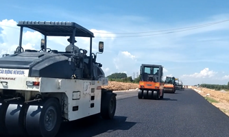 Chỉ còn 5 tháng "cán đích" cao tốc Vĩnh Hảo - Phan Thiết, loạt nhà thầu chậm tiến độ sẽ phải cắt chuyển