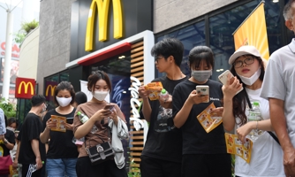 McDonald's chào đón cửa hàng thứ 27 tại Aeon Mall Long Biên
