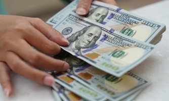 Đang tăng giá mạnh, vì sao đồng USD đảo chiều?