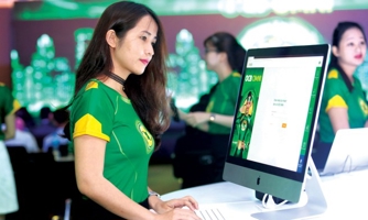 Ngân hàng "nhọc nhằn" tìm nhân lực để phục vụ chuyển đổi số