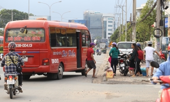 Cách nào khai tử vấn nạn "xe dù, bến cóc" và lệnh vận chuyển giả?