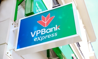 Đa dạng hóa nguồn thu từ phí, VPBank có của để dành cho nửa cuối năm