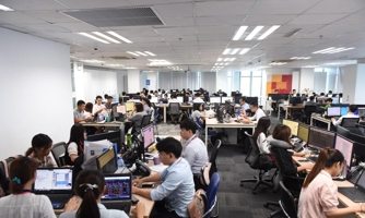 Giá cổ phiếu "rơi tự do", nhà đầu tư cá nhân bán tháo, tự doanh và khối ngoại gom nhiệt tình
