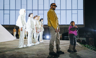 Tỉ phú Kanye West sẽ xây dựng một "đế chế" riêng với sản phẩm rẻ hơn?
