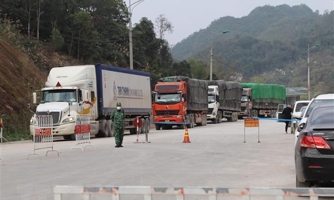 Bộ Giao thông vận tải cùng chống ùn tắc xe container, ngăn hành vi "làm luật" tại cửa khẩu