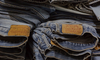 Quần Levi’s cũ: kỷ lục đấu giá và giấc mơ tái chế