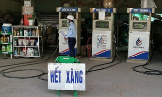 Cửa hàng bán lẻ xăng dầu phải mở cửa bán tối thiểu 12 giờ mỗi ngày