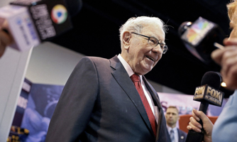 Giữa lúc thị trường bấn loạn, Warren Buffett chi 66 tỷ USD bắt đáy cổ phiếu từ đầu năm