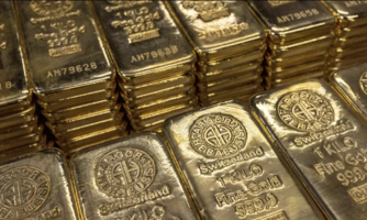 Giá vàng tụt mạnh vì đồng USD mạnh lên, SPDR Gold Trust lại bán ròng