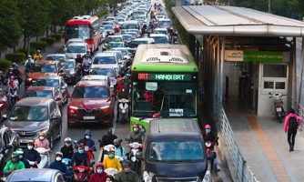 Thách thức nâng thị phần vận tải công cộng lên 35%, Hà Nội sẽ mạnh dạn mở làn riêng cho xe buýt