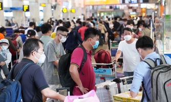 Khan vé hạng phổ thông dịp cao điểm Tết, hàng không tăng chuyến từ sân bay Tân Sơn Nhất