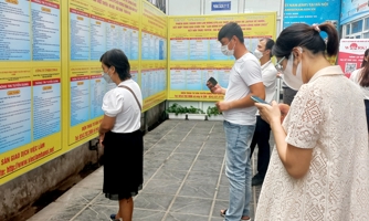 Người lao động sẽ đối mặt với nhiều nguy cơ mất việc, giảm giờ làm