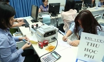 Chính phủ yêu cầu giữ ổn định mức thu học phí năm học 2022 - 2023 