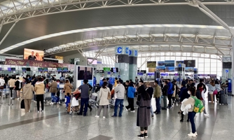 Lượng khách quốc tế qua sân bay Nội Bài dịp cao điểm Tết đạt  75% trước dịch 