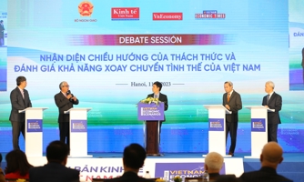 Những hình ảnh và phát ngôn ấn tượng tại Kịch bản Kinh tế Việt Nam 2023 lần thứ 15