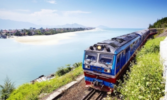 Bộ Giao thông vận tải tìm cách tăng thị phần vận tải đường thủy nội địa, đường sắt năm 2023
