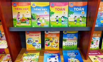 Cử tri nêu khó khăn khi lựa chọn, sử dụng sách giáo khoa