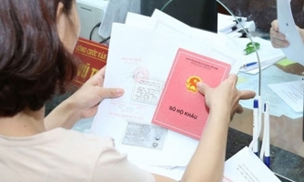 Không yêu cầu người dân phải xuất trình, nộp sổ hộ khẩu trong quá trình giải quyết thủ tục hành chính