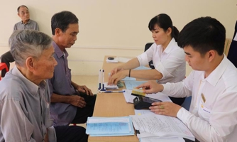 Có nên quy định trợ cấp bảo hiểm xã hội bằng mức tiền cụ thể?