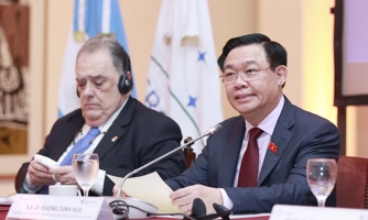 Chủ tịch Quốc hội: "Việt Nam hết sức coi trọng và muốn tăng cường hơn nữa quan hệ Đối tác toàn diện với Argentina"