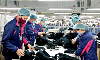 Tìm cách giải bài toán khó: Nơi thừa – nơi thiếu lao động