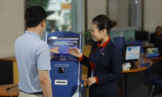 Kiềng ba chân trong chiến lược phát triển bền vững của Sacombank