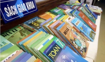 Đại biểu chất vấn “đi đêm” chọn sách giáo khoa, Bộ Giáo dục Đào tạo nói gì?