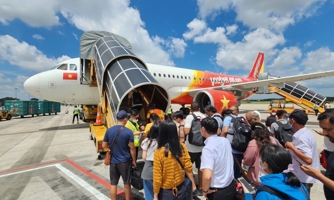 Cục Quản lý giá: Nâng trần vé máy bay nội địa phải tính toán mức tăng phù hợp