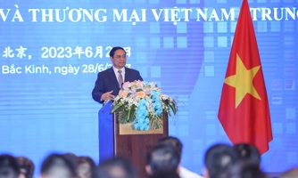Thủ tướng Phạm Minh Chính kêu gọi doanh nghiệp Trung Quốc tham gia phát triển hạ tầng chiến lược tại Việt Nam