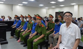 Vụ 9,4 triệu sách giáo khoa giả: Làm rõ hành vi hối lộ 300 triệu đồng