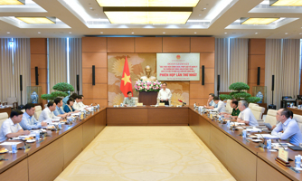 Khởi động giám sát về quản lý thị trường bất động sản và phát triển nhà ở xã hội