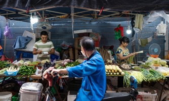 Trung Quốc rơi vào giảm phát